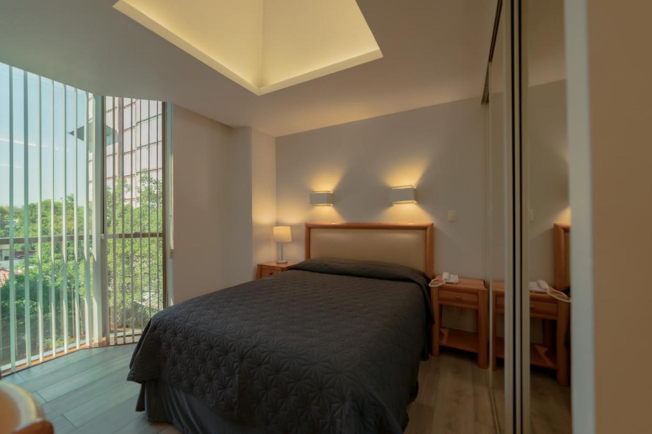 Arquimedes 33 Hotel